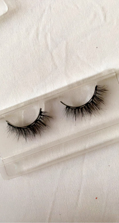 Magnetic Strip Lashes and Magnetic Glue Pen